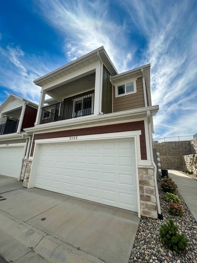 Building Photo - 3143 E Thorley Dr