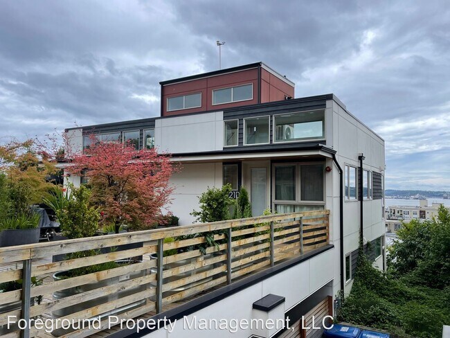 Foto del edificio - 3 br, 2.5 bath House - 321 West Olympic Pl...