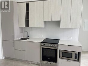 Building Photo - 3883 Quartz Rd