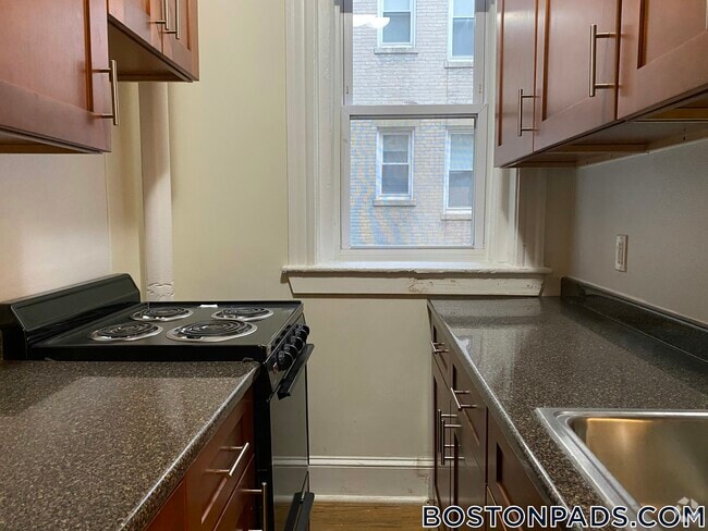 Building Photo - 1175 Boylston St