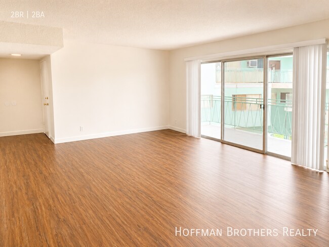 Building Photo - 3772 Lockland Dr