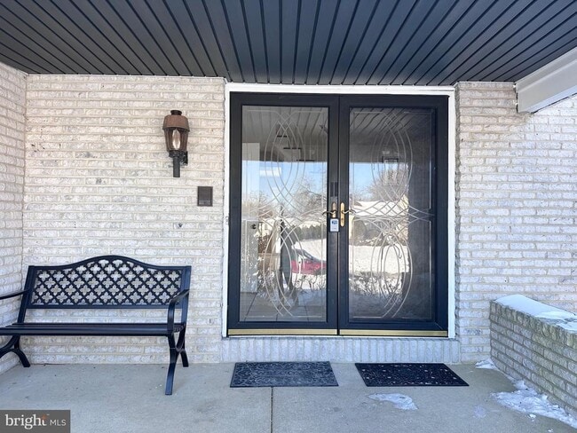 Building Photo - 2 W High Ridge Rd