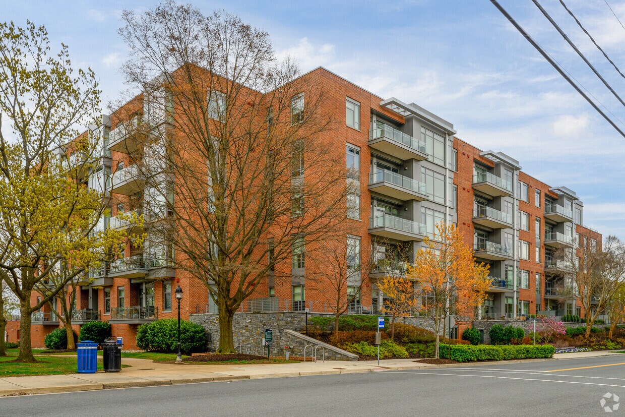 The Oronoco Apartments in Alexandria, VA