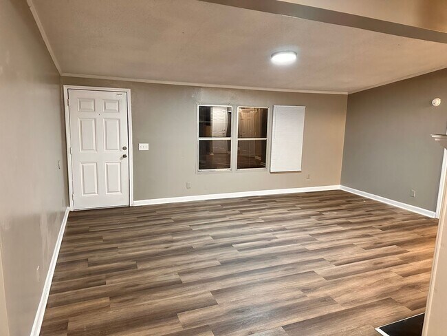 Foto del edificio - 3 BED 2 BATH IN FAYETTEVILLE NC