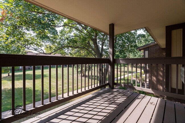 Foto del edificio - 586 Somerset Ln