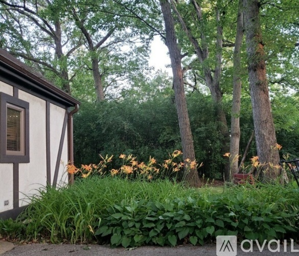 Foto del edificio - 617 W Everett Rd