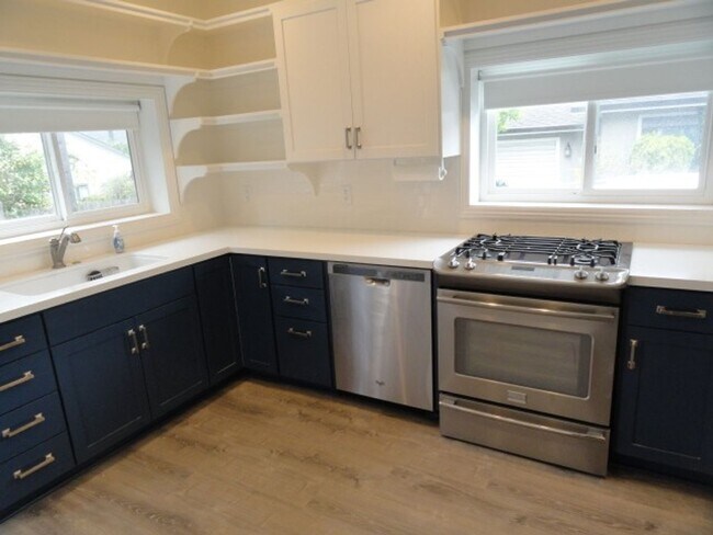 Foto del edificio - Pacific Grove Bungalow