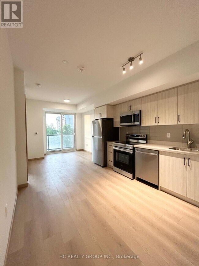 Photo du bâtiment - 3429-3429 Sheppard Ave E