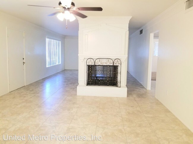 Building Photo - 3 br, 2 bath House - 6943 E. Granada Rd.