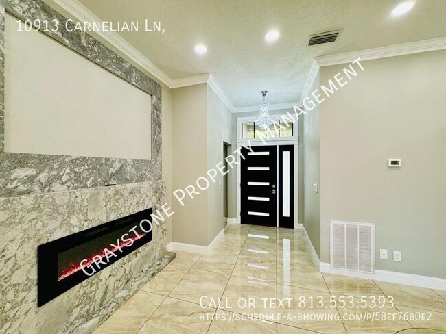 Foto del edificio - Riverview Retreat: 3-Bedroom Luxury Home w...