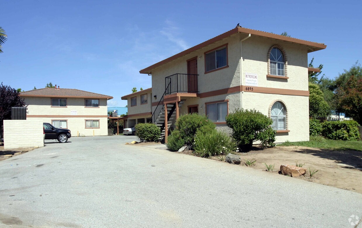 Building Photo - 6895 Princevalle St