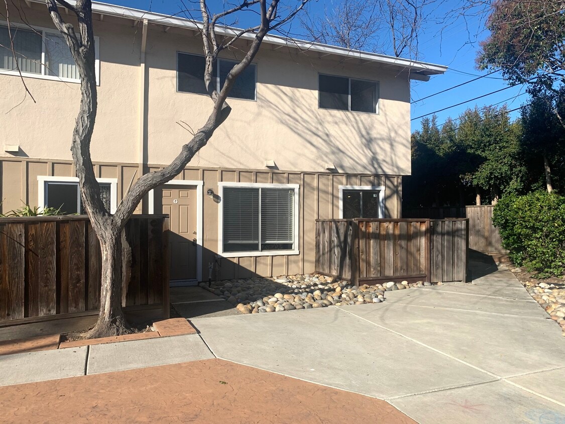 3341 La Selva St Unit G, San Mateo, CA 94403 Condo for Rent in San