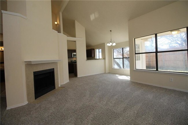 Building Photo - 1314 Azalia Bend