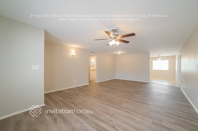 Building Photo - 14038 N 45th Ave