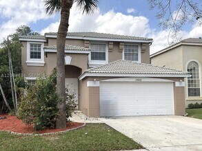 Building Photo - 1560 Fiddlewood Ct