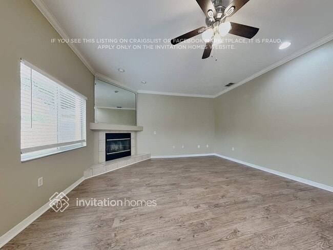 Building Photo - 401 Ventura Dr