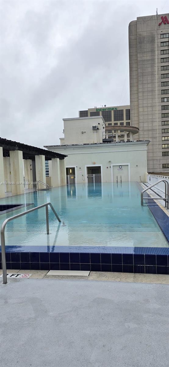 Foto del edificio - 7280 SW 90th St