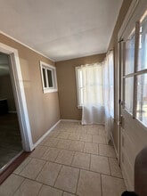 Building Photo - 3238 Mt Pleasant St