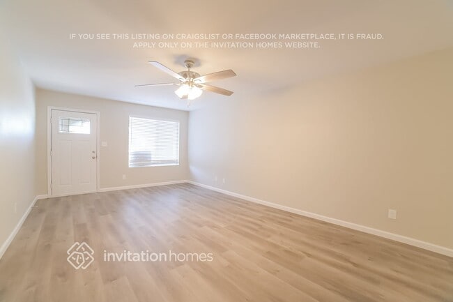 Building Photo - 3608 W Grovers Ave
