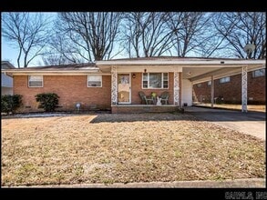 Building Photo - 6715 Blue Bird Dr