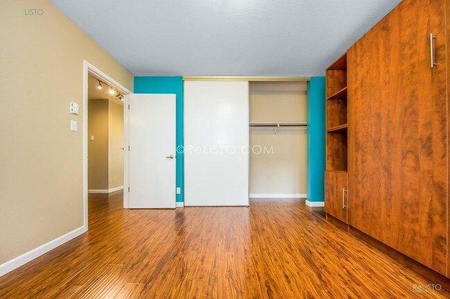 Building Photo - 650 Steiner St