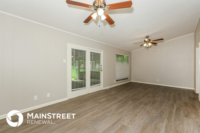 Foto del edificio - 1706 Enchanted Ln