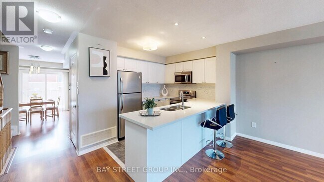 Building Photo - 3975 Eglinton Ave W
