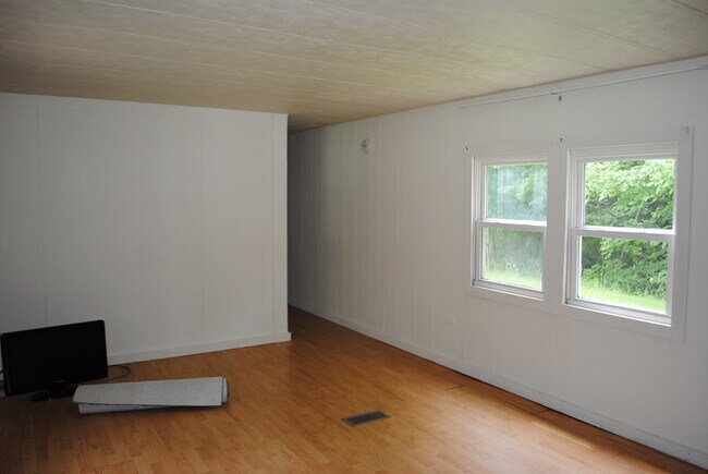 Building Photo - 4723 NY-364