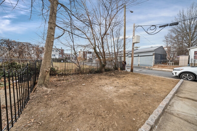 Foto del edificio - 504 W 26th St