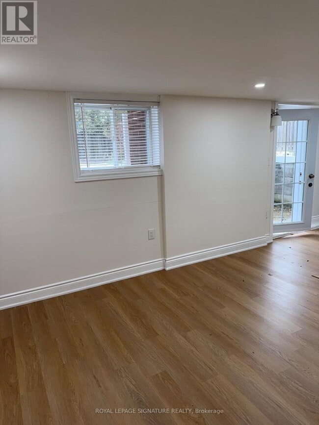 Building Photo - 25 Joseph St