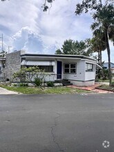 Building Photo - 4851 W Gandy Blvd