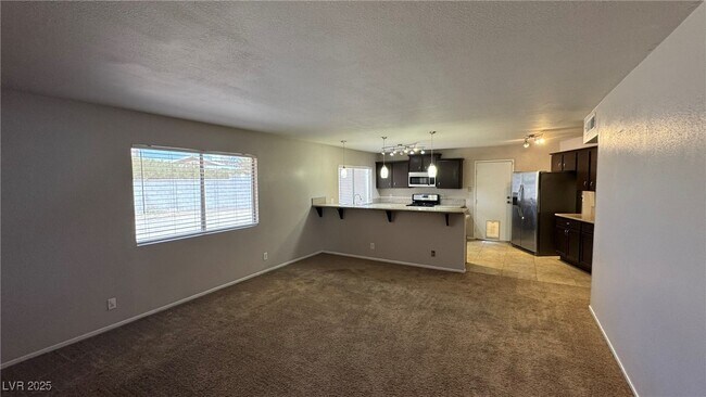 Building Photo - 4745 E Lana Dr