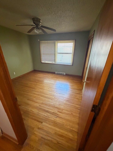 Foto del edificio - 720 N Crestline St