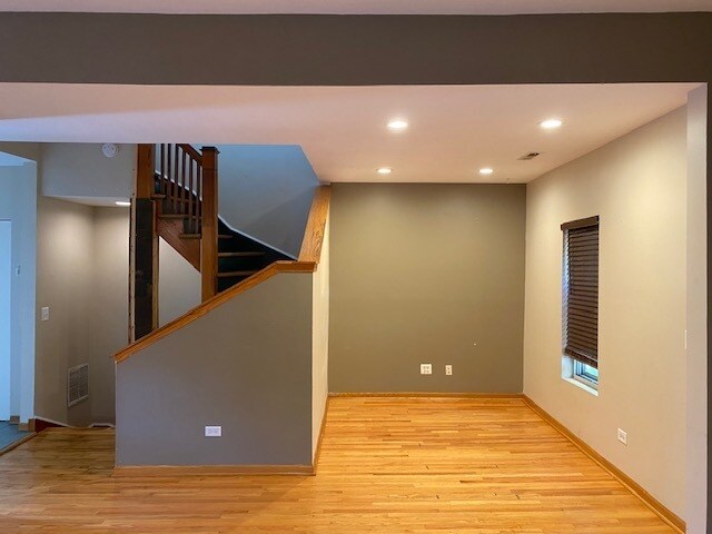 Foto del edificio - 2841 W Dickens Ave