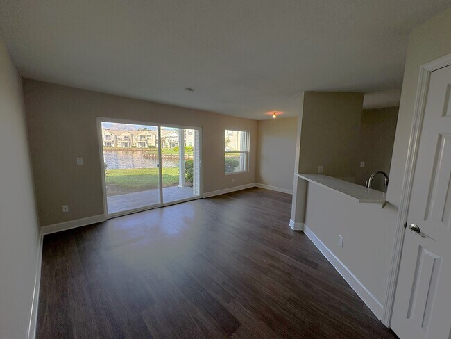 Building Photo - 2516 Woodgate Blvd