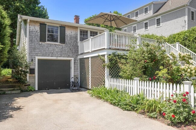 Foto del edificio - 20 Kimball Beach Rd