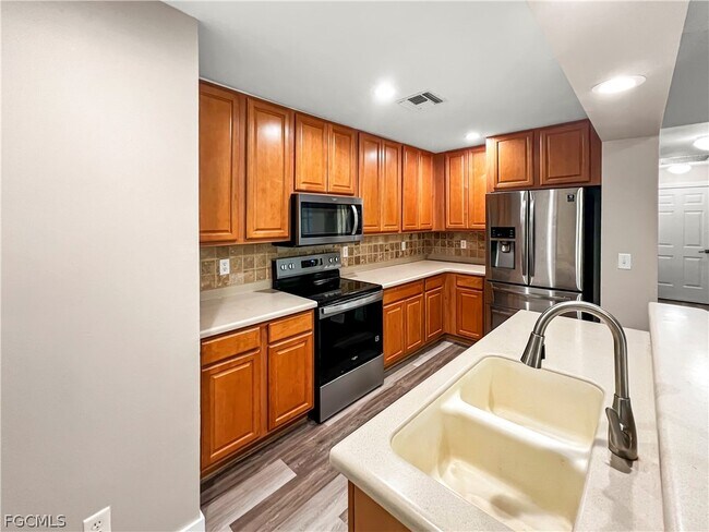Building Photo - 9297 Aegean Cir