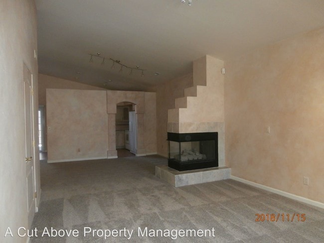 Building Photo - 2 br, 2 bath House - 5045 Vista Del Ore Point