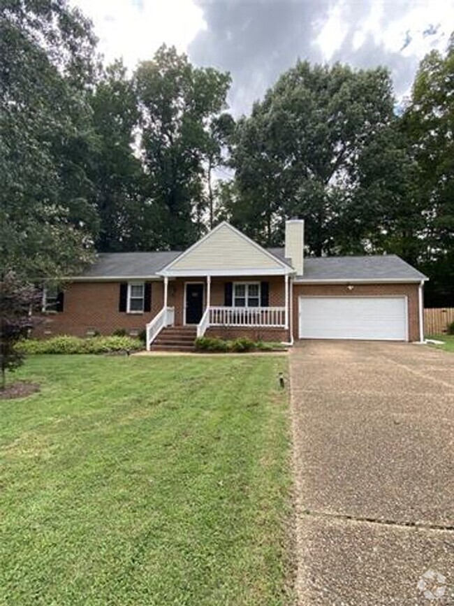 Building Photo - 122 Wellington Cir