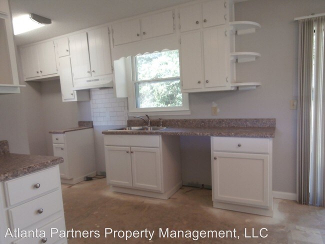 Foto del edificio - 3 br, 2 bath House - 5755 Jim Crow Rd