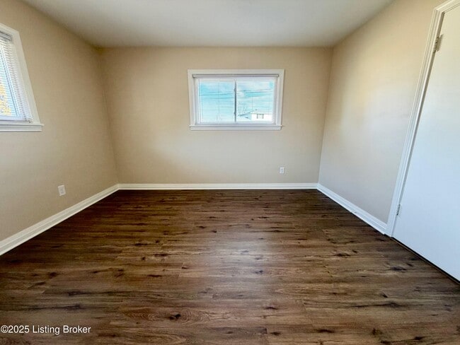 Building Photo - 5100 Miles Ln