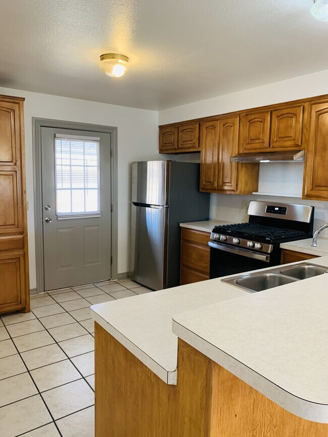 Building Photo - Rental House - Van, TX
