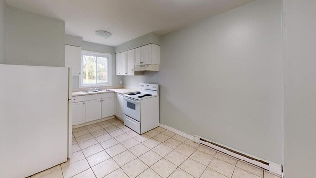Building Photo - East Park Square Townhomes