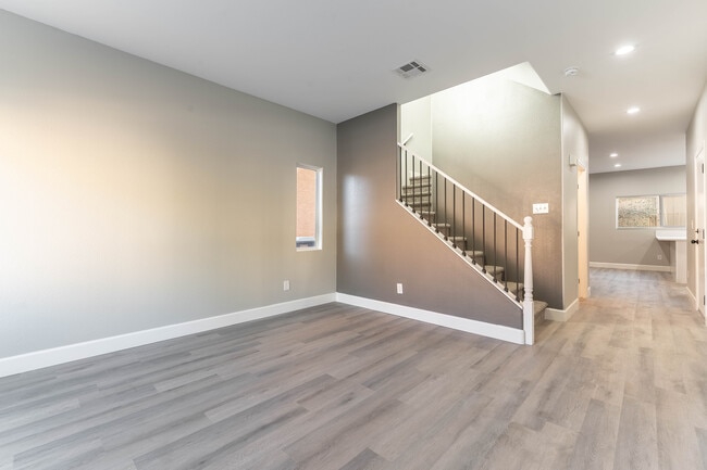 Building Photo - 10505 Cold Mountain Ave