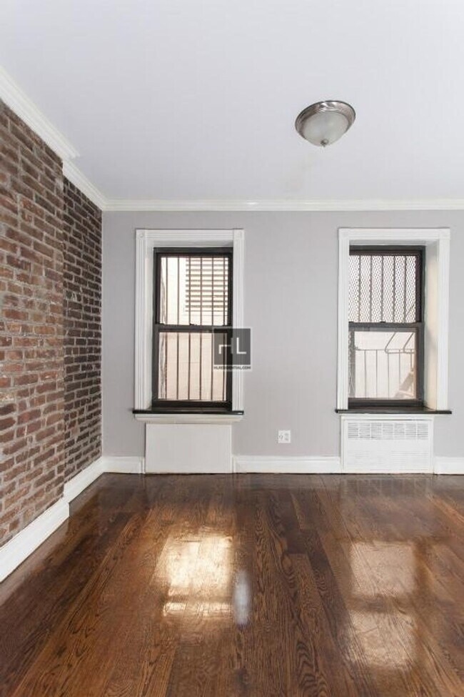 Building Photo - W 53RD ST.