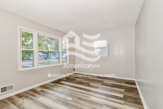 Foto del edificio - 2309 Dexter Ave