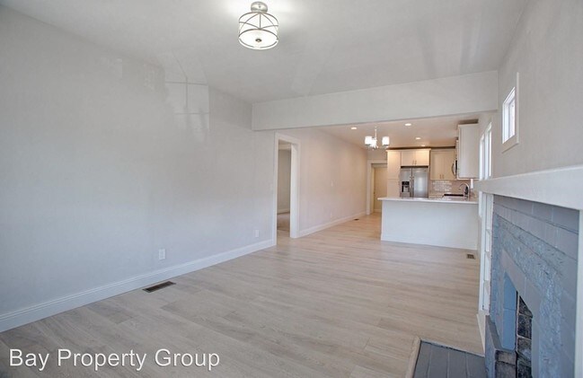 Building Photo - 1821 73rd Ave