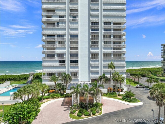 Foto del edificio - 9960 S Ocean Dr