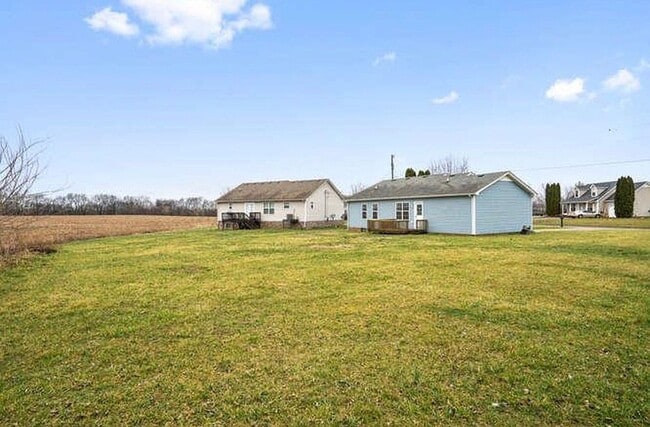 Building Photo - 307 Man O War Dr