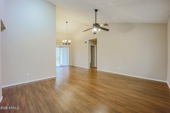 Building Photo - 1007 E Oraibi Dr
